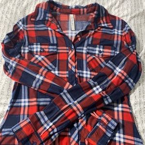 Women’s plaid long sleeve